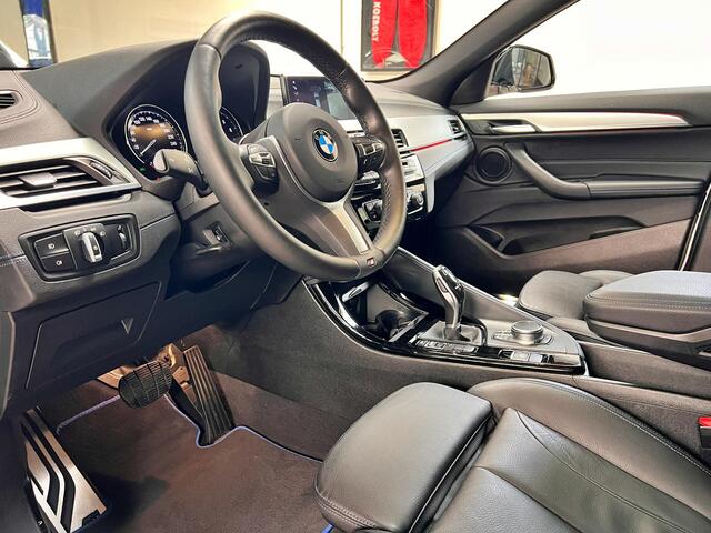 BMW X2 sDrive20i High Executive Edition M Sport | 20" | Apple Car Play | Panoramadak | Dealer onderhouden