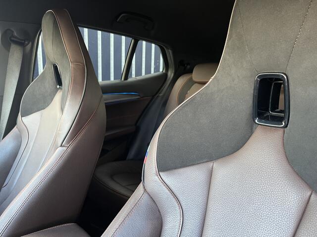 BMW X2 xDrive25e M-Sport X| Leder | M-Stoelen | 19" | Stoelverwarming | Privacy Glass