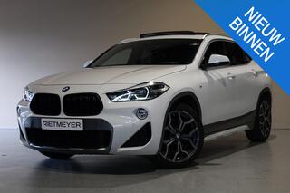 BMW X2 sDrive20i High Executive |Pano |Stoelver