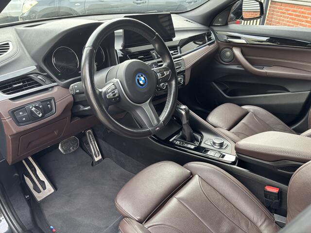 BMW X2 xDrive25e High Executive | M Sport | Pano | Elk. stoelen | HUD | H&K | CarPlay | VOL | Nette auto |
