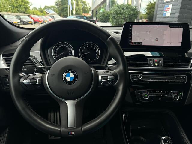 BMW X2 sDrive18i High Executive, M-pakket, Automaat, Cruise, Head-up, Camera, Navi, PDC, NAP