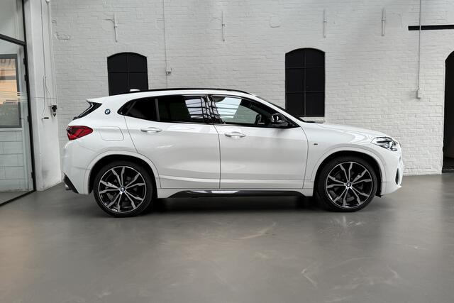 BMW X2 sDrive20i High Executive Edition M-Sport Panoramadak - Head up - stuurverwarming – foto 3
