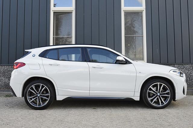 BMW X2 sDrive20i M-Sport Rijklaarprijs-Garantie Panorama dak Leder Led Camera Trekhaak Navigatie