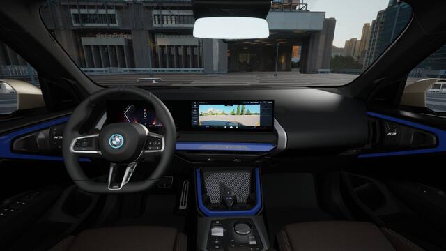 BMW X3 xDrive30e M Sport Automaat / Panoramadak / Trekhaak / Sportstoelen / Adaptieve LED / Parking Assistant Plus / Stoelventilatie / Comfort Access
