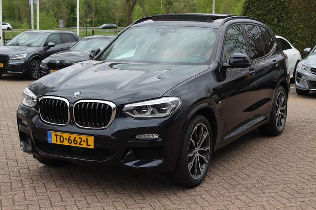BMW X3 xDrive30i High Exe. M Sport / Trekhaak / Panoramadak / 360Camera / Head-up / Keyless / 20'' / Leder / Navigatie / ACC / Dodehoek / DAB / Stoelverwarming