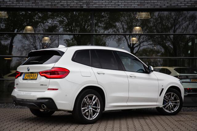 BMW X3 xDrive30i High Executive M-sportpakket, Elektrisch glazen panoramadak, Isofix, Head-up display