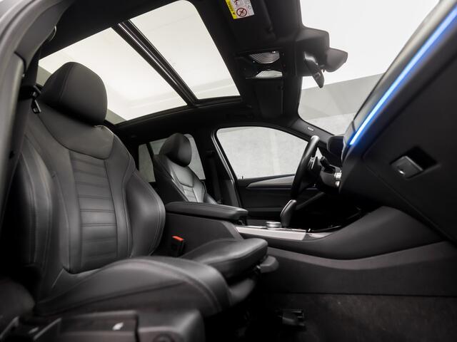 BMW X3 xDrive30e M Sport High Executive 293Pk Automaat (PANORAMADAK, M PAKKET, APPLE CARPLAY, GROOT NAVI, SFEERVERLICHTING, CAMERA, LEDER, SPORTSTOELEN, DAB+, M SPORTREMMEN, ELEK ACHTERKLEP, NIEUWSTAAT)