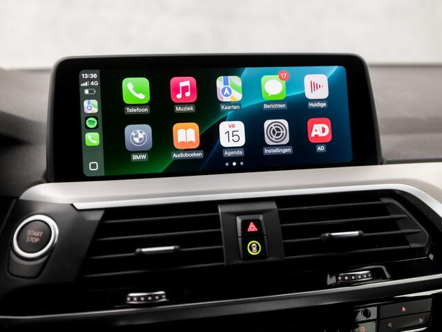 BMW X3 xDrive30e M Sport High Executive 293Pk Automaat (PANORAMADAK, M PAKKET, APPLE CARPLAY, GROOT NAVI, SFEERVERLICHTING, CAMERA, LEDER, SPORTSTOELEN, DAB+, M SPORTREMMEN, ELEK ACHTERKLEP, NIEUWSTAAT)