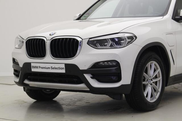 BMW X3 xDrive30e | Panorama | Head-Up | Trekhaak | Hifi |