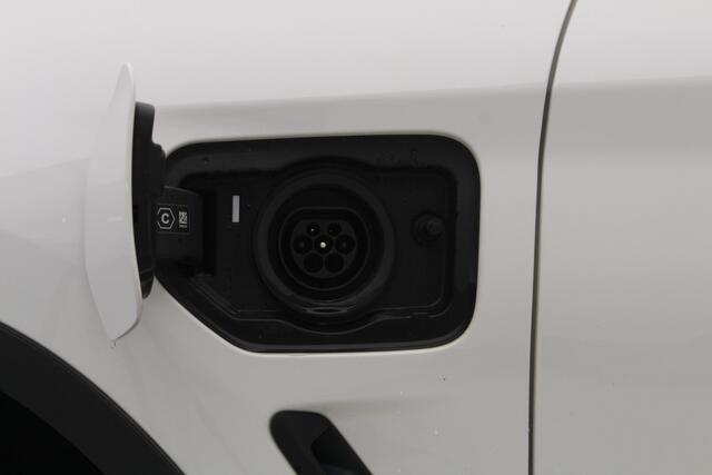 BMW X3 xDrive30e | Panorama | Head-Up | Trekhaak | Hifi |