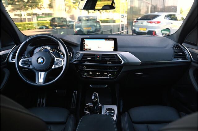 BMW X3 xDrive20i High Executive Automaat / Trekhaak / Sportstoelen / Parking Assistant Plus / LED / M Sportonderstel / Stoelverwarming