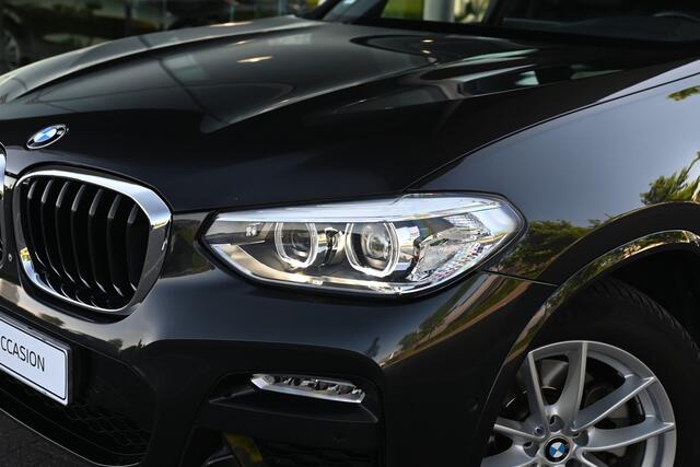 BMW X3 xDrive20i High Executive Automaat / Trekhaak / Sportstoelen / Parking Assistant Plus / LED / M Sportonderstel / Stoelverwarming
