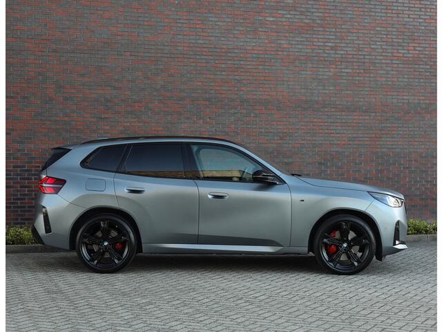 BMW X3 M50 xDrive*Trekhaak*Pano*IconicGlow*