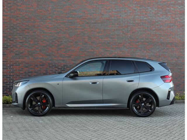 BMW X3 M50 xDrive*Trekhaak*Pano*IconicGlow*