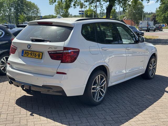 BMW X3 xDrive20d High Exe. M Sport / Trekhaak / Panoramadak / Half leder / Head-up / 19'' / Navigatie / Stoelverwarming / DAB / Cruise Control