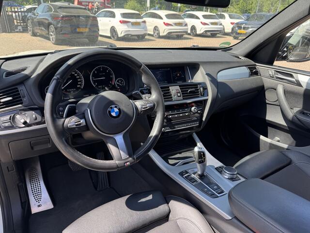BMW X3 xDrive20d High Exe. M Sport / Trekhaak / Panoramadak / Half leder / Head-up / 19'' / Navigatie / Stoelverwarming / DAB / Cruise Control