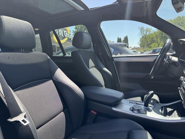 BMW X3 xDrive20d High Exe. M Sport / Trekhaak / Panoramadak / Half leder / Head-up / 19'' / Navigatie / Stoelverwarming / DAB / Cruise Control