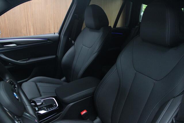 BMW X3 xDrive20i High Exe M-Pakket Leder Camera Head Up ACC Navi Laser LED