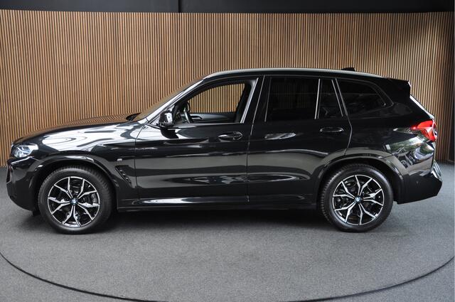 BMW X3 xDrive20i High Exe M-Pakket Leer HUD Camera Laser LED ACC Navi Elektr. achterklep Climate (3-zone) Elektr. trekhaak PDC LM velgen