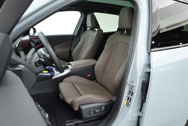 BMW X3 xDrive30e M Sport | Pano | HUD | Elek. Trekhaak | Adapt. Cruise | 20'' | Harman Kardon