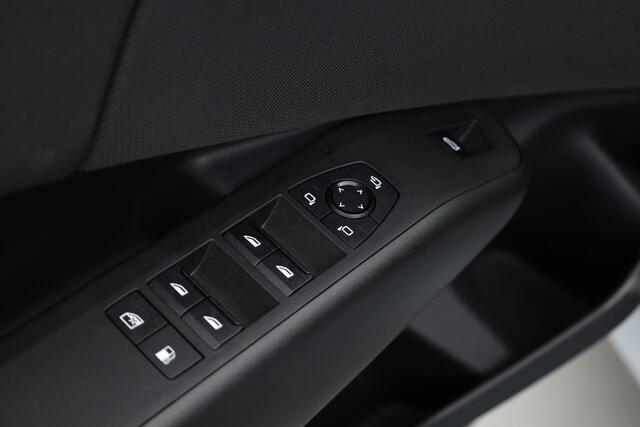 BMW X3 xDrive30e M Sport | Pano | HUD | Elek. Trekhaak | Adapt. Cruise | 20'' | Harman Kardon