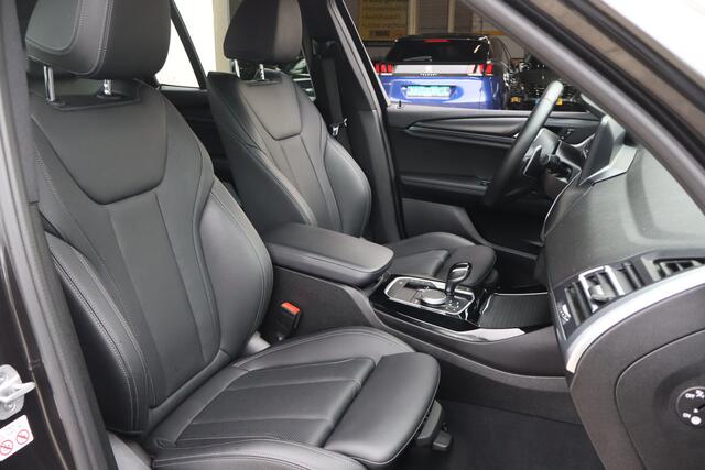 BMW X3 xDrive30e High Executive Stoel+Stuurverwarming I HUD I Leder **HEMELVAART GEOPEND VAN 11.00 T/M 16.00**