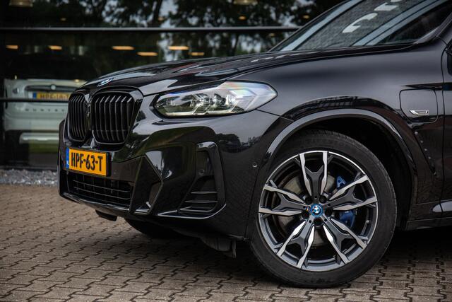 BMW X3 xDrive30e High Executive M-Sport , Pano dak HUD, Trekhaak, 360°Camera,