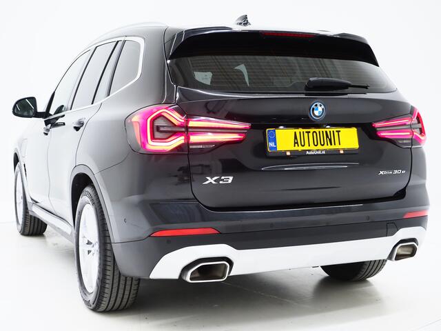BMW X3 xDrive30e LCI 292PK | Leder | Sportstoelen | Zwarte Hemel | Camera | DAB | Carplay