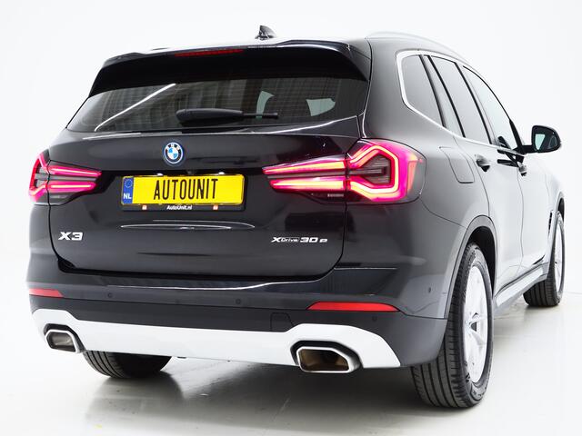 BMW X3 xDrive30e LCI 292PK | Leder | Sportstoelen | Zwarte Hemel | Camera | DAB | Carplay