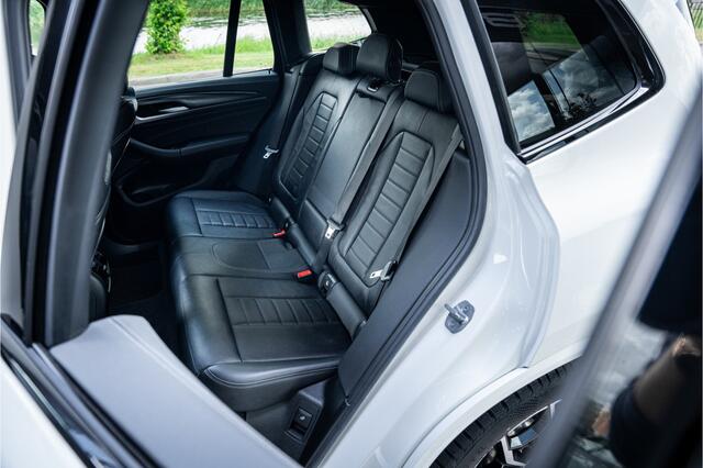 BMW X3 M40i xDrive High Executive ** Panodak ** HUD **