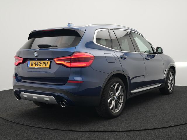 BMW X3 xDrive30e X Line Plug In Hybrid 293pk PHEV | Trekhaak af Fabriek | Adaptive Cruise | Apple Carplay | Sportstoelen Verwarmd | 19"L.M | Sfeerverlichting | Navi Full Map |