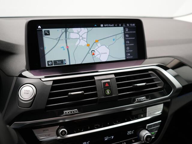 BMW X3 xDrive30e X Line Plug In Hybrid 293pk PHEV | Trekhaak af Fabriek | Adaptive Cruise | Apple Carplay | Sportstoelen Verwarmd | 19"L.M | Sfeerverlichting | Navi Full Map |