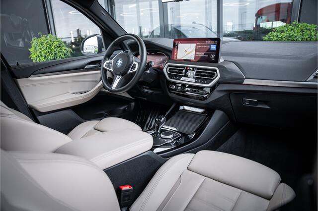 BMW X3 xDrive30e M-Sport | Panorama l Laser l 360 cam | HUD |