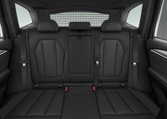 BMW X3 xDrive30e High Executive X Line - Trekhaak - Panoramadak - Parking/Driving Assistant Plus - Active Protection - Head up - Hifi - Elektrisch verstelbare/verwarmde stoelen - Getinte/Geluidswerende Ruiten -