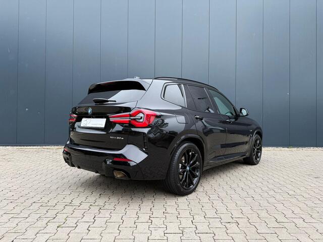 BMW X3 xDrive30e M-Sport / pano / tr.hk / Facelift