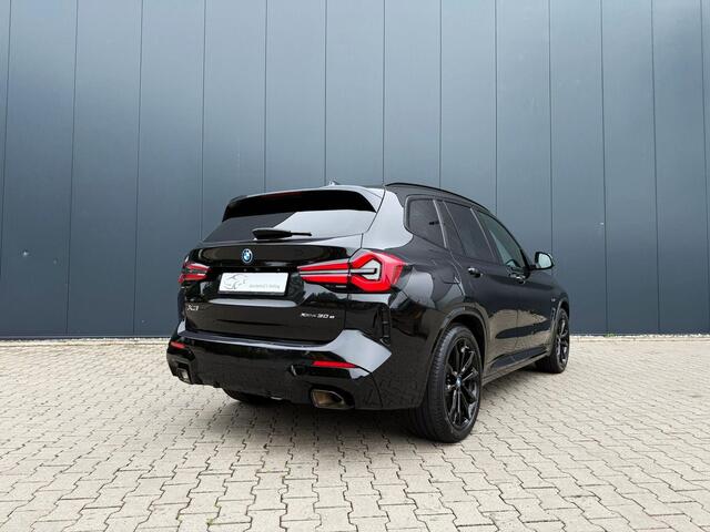 BMW X3 xDrive30e M-Sport / pano / tr.hk / Facelift