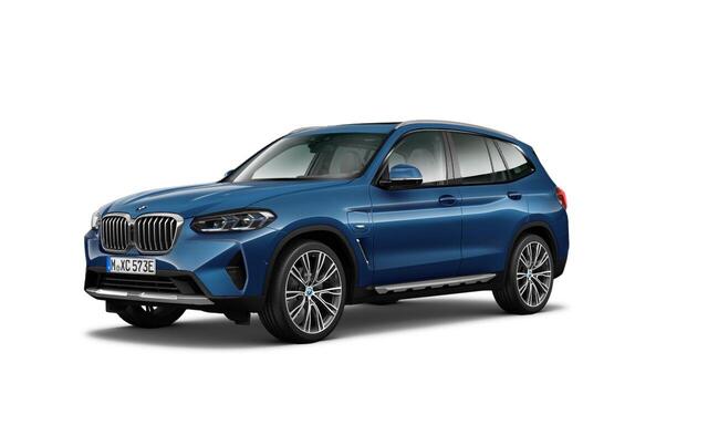 BMW X3 xDrive30e High Executive Panoramadak - Parking/Driving Assistant - Active Protection - Head up - Hifi - Ambient Air pakket - Comfort Access - Getinte/geluidswerende ruiten - Stuurwielrand verwarmd -