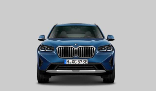 BMW X3 xDrive30e High Executive Panoramadak - Parking/Driving Assistant - Active Protection - Head up - Hifi - Ambient Air pakket - Comfort Access - Getinte/geluidswerende ruiten - Stuurwielrand verwarmd -