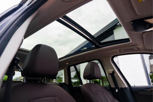BMW X3 xDrive30i High Executive [2e PINKSTERDAG OPEN] Pano - Trekhaak - Camera