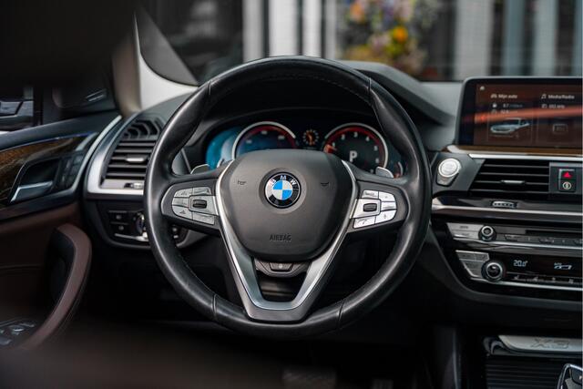 BMW X3 xDrive30i High Executive [2e PINKSTERDAG OPEN] Pano - Trekhaak - Camera