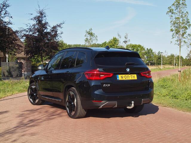 BMW X3 iX3 High Executive 80 kWh | Panoramadak | Apple Carplay | 360 Camera | Harman Kardon | Trekhaak | Cruise Control |