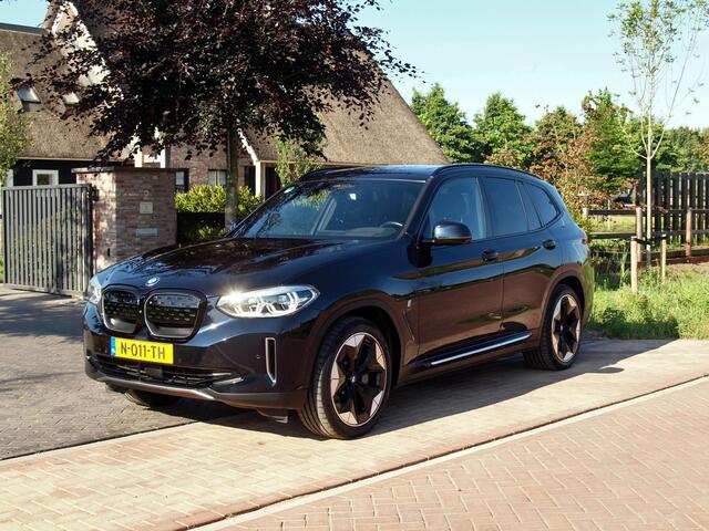 BMW X3 iX3 High Executive 80 kWh | Panoramadak | Apple Carplay | 360 Camera | Harman Kardon | Trekhaak | Cruise Control |