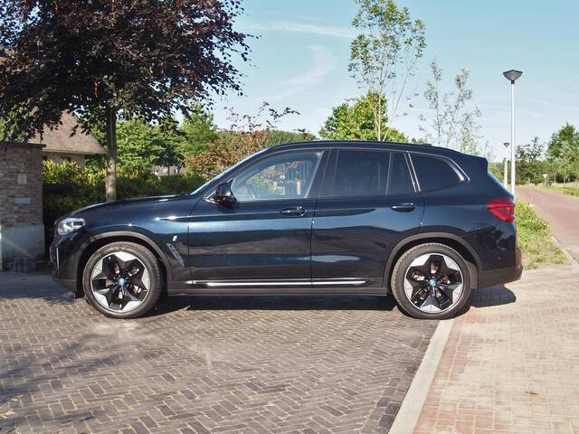 BMW X3 iX3 High Executive 80 kWh | Panoramadak | Apple Carplay | 360 Camera | Harman Kardon | Trekhaak | Cruise Control |