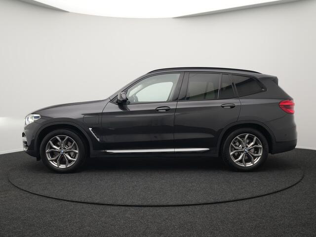 BMW X3 xDrive30e xLine Plug in Hybrid 293pk | PHEV | Adaptive Cruise | Head-up Display | 360 Camera | Carplay | Adaptive LED | Keyless |