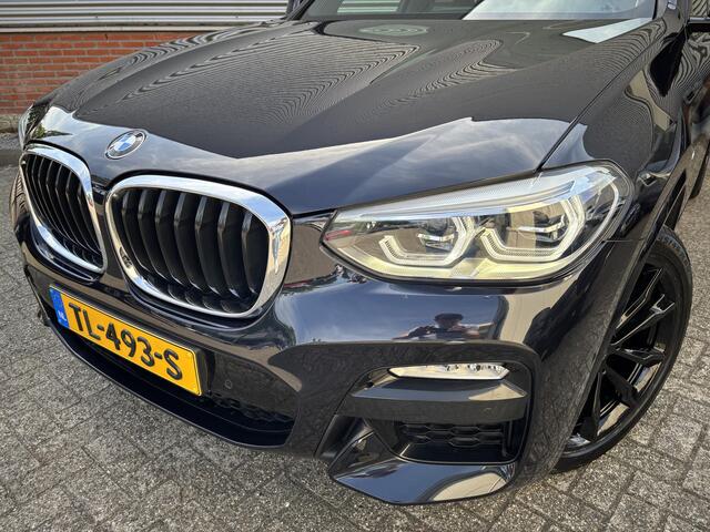 BMW X3 xDrive20i High Executive | M-Sport | HUD | Elk. Trekhaak | Panoramadak | 20inch | Elk. stoel |