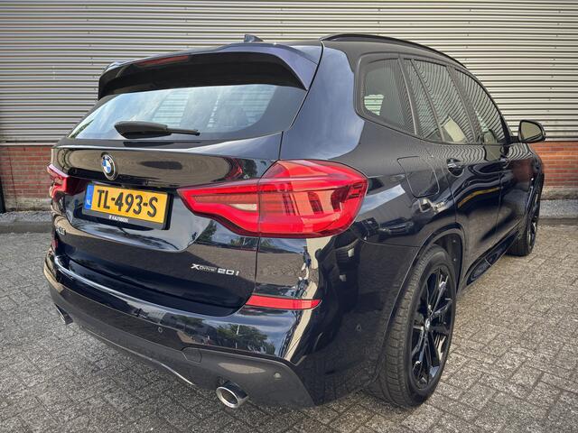 BMW X3 xDrive20i High Executive | M-Sport | HUD | Elk. Trekhaak | Panoramadak | 20inch | Elk. stoel |