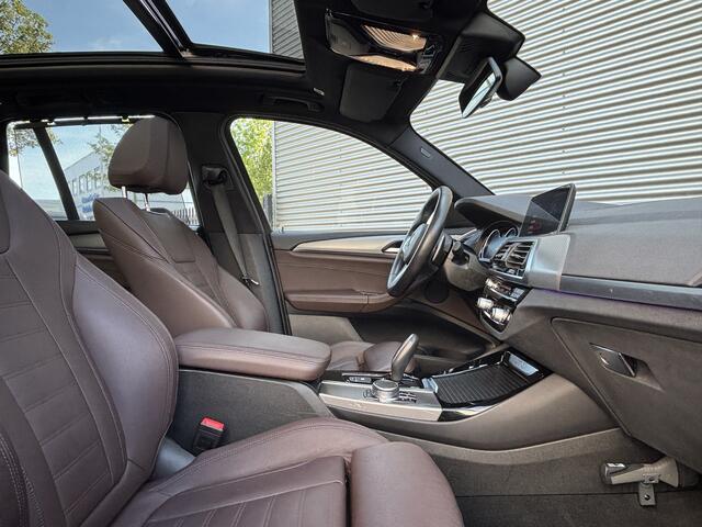 BMW X3 xDrive20i High Executive | M-Sport | HUD | Elk. Trekhaak | Panoramadak | 20inch | Elk. stoel |