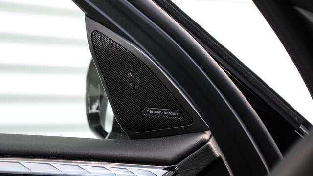 BMW X3 20 xDrive M-Sport | Harman/Kardon | Panoramadak | Head-up | Trekhaak | Comfort access | Leder