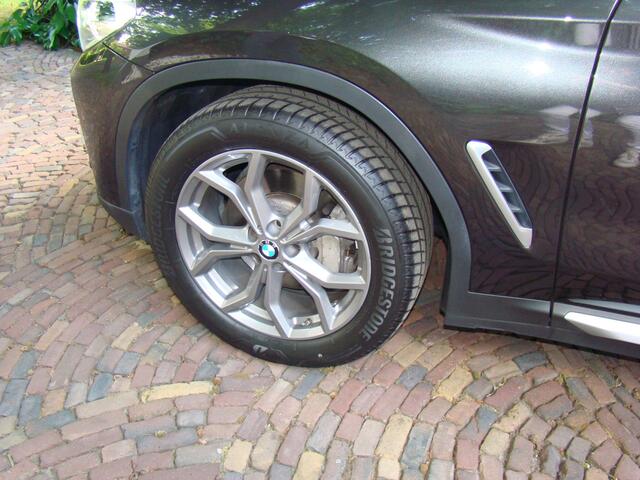 BMW X3 xDrive30i High Executive