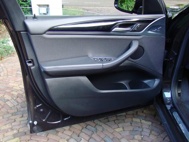 BMW X3 xDrive30i High Executive